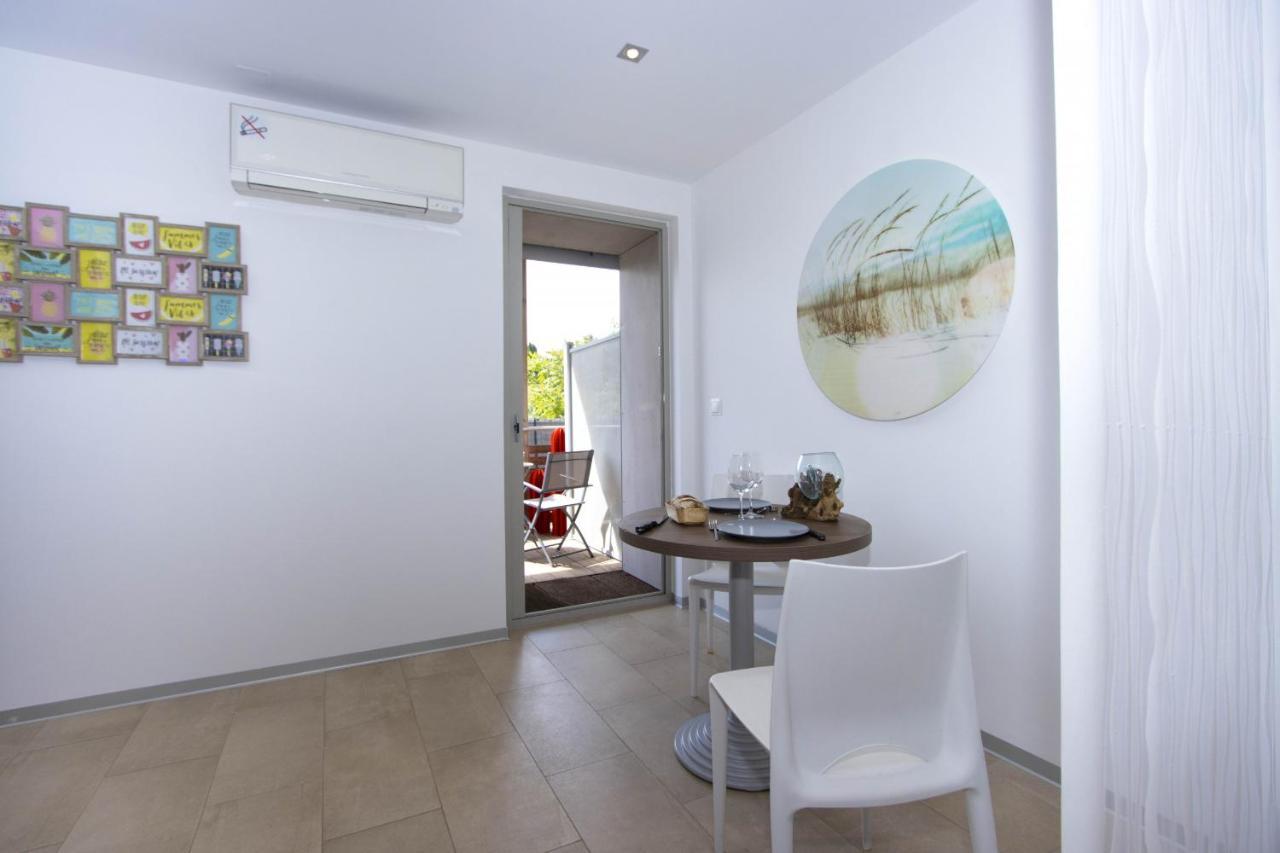 Studio Alon Ideal Pour Vos Vacances Ou Sejours Pros Saint-Cyr-sur-Mer Exteriör bild