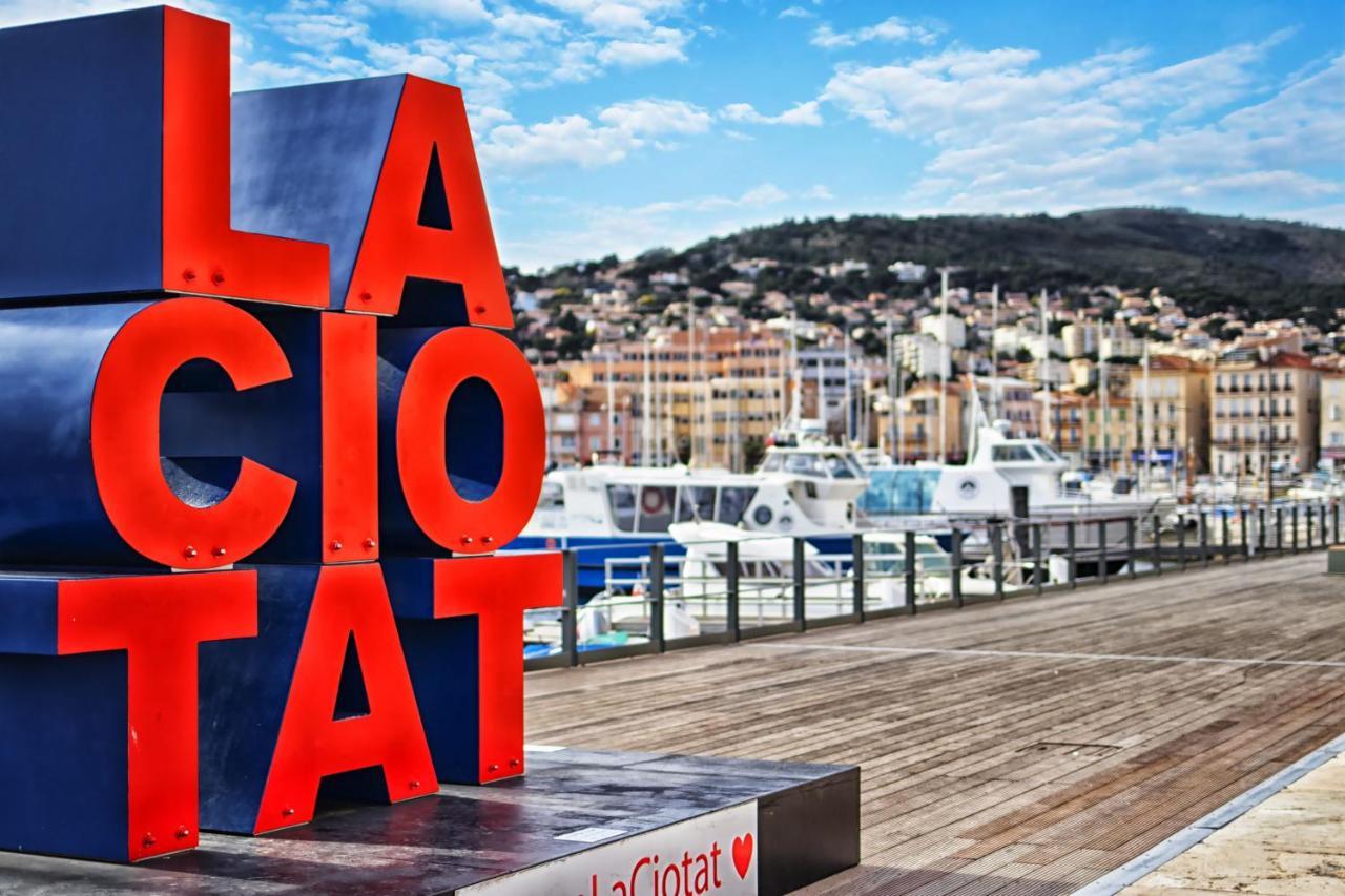Studio Alon Ideal Pour Vos Vacances Ou Sejours Pros Saint-Cyr-sur-Mer Exteriör bild