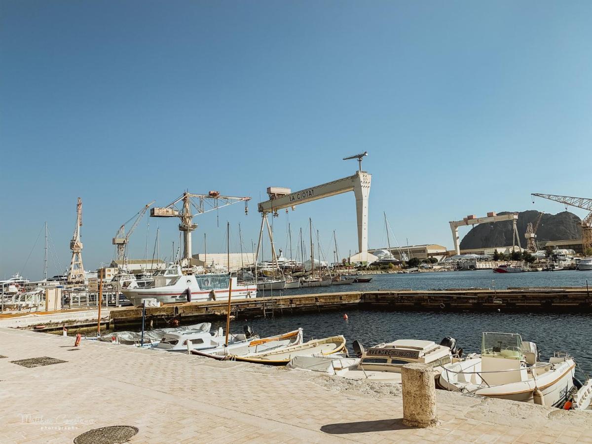 Studio Alon Ideal Pour Vos Vacances Ou Sejours Pros Saint-Cyr-sur-Mer Exteriör bild